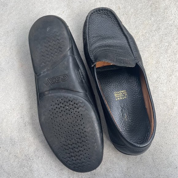 ⭐️ 5/$50 - GEOX vintage black leather loafers - size 10 - Picture 11 of 11